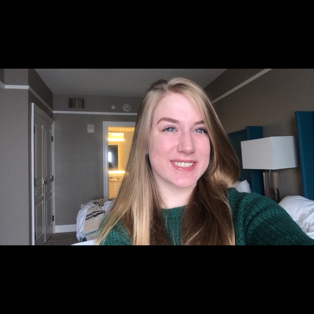 Meet your Posher, Hannah